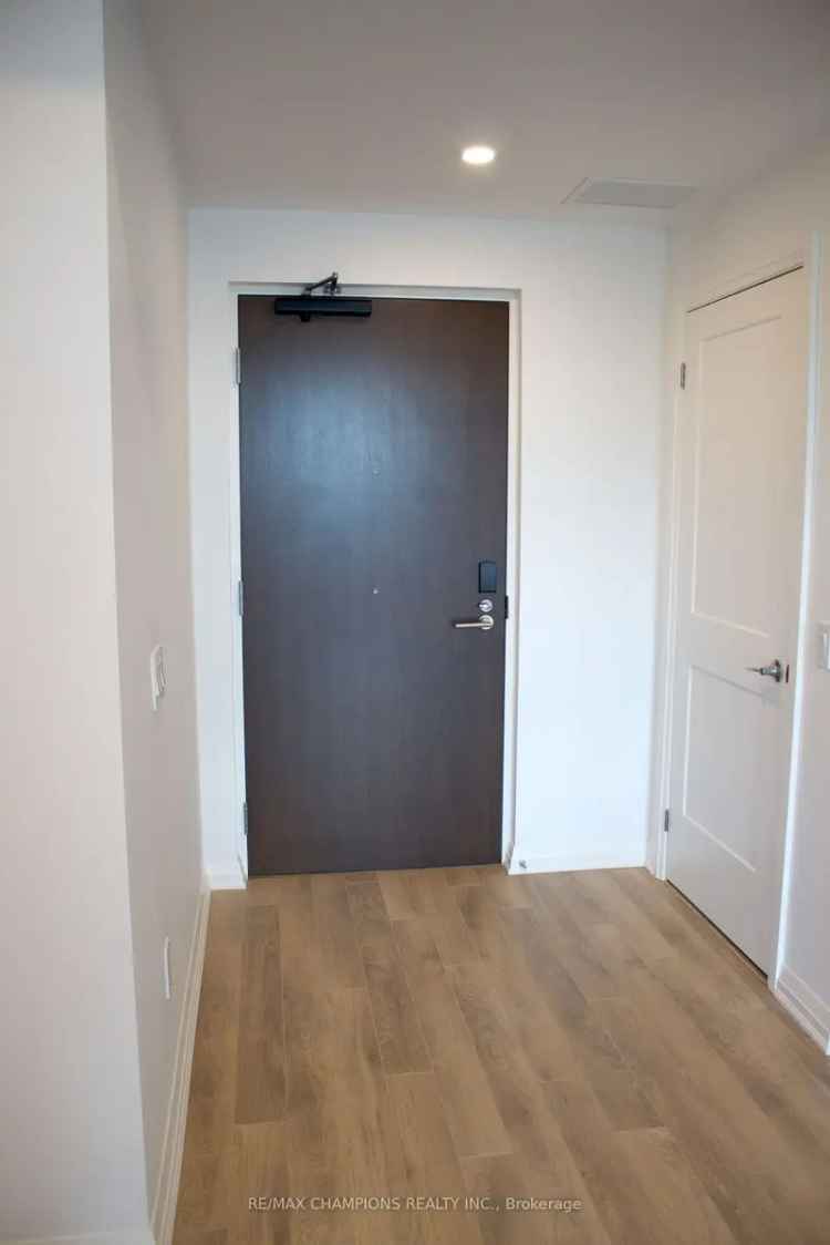 Bright 1 Bedroom Condo near University of Waterloo