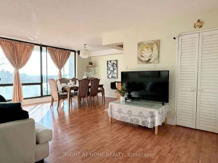 Condo For Sale in Toronto, Ontario