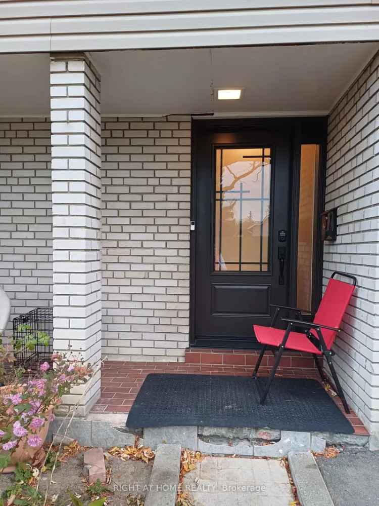 House For Sale in Toronto, Ontario