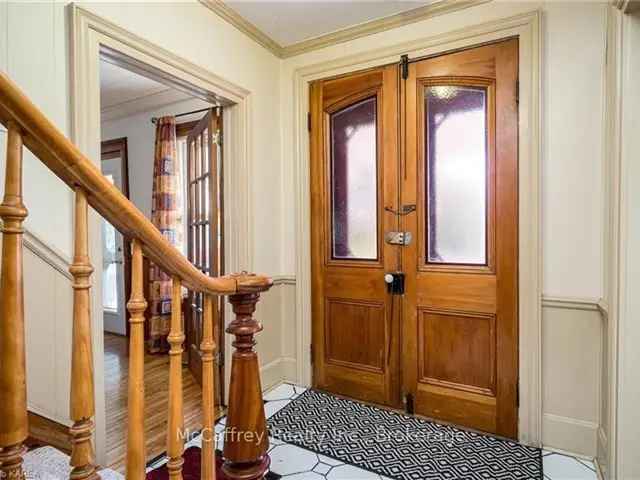 House For Sale in Greater Napanee, Ontario