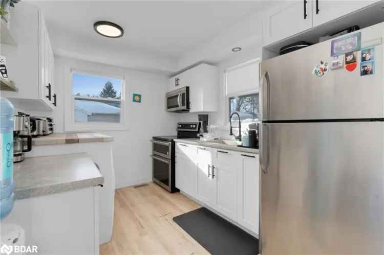 Completely Renovated 2-Unit Home Near Lampman Park