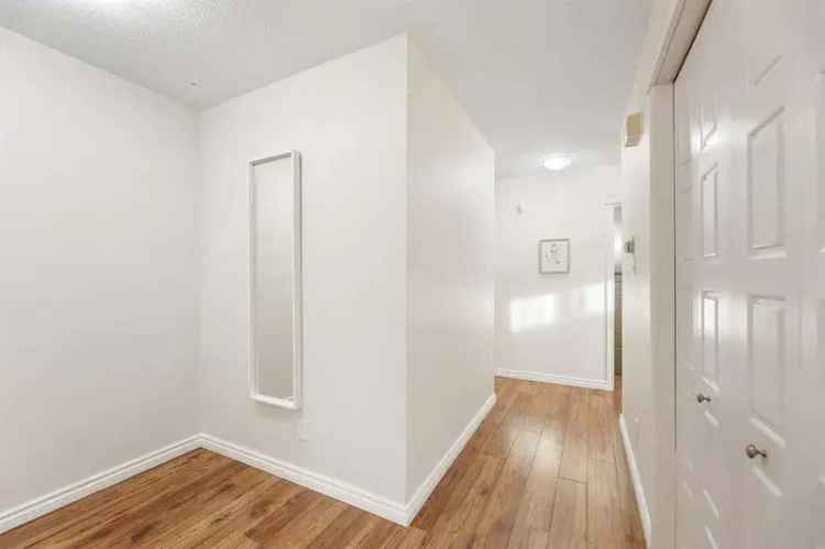 Updated 5 Bedroom Varsity Home - Close to Amenities