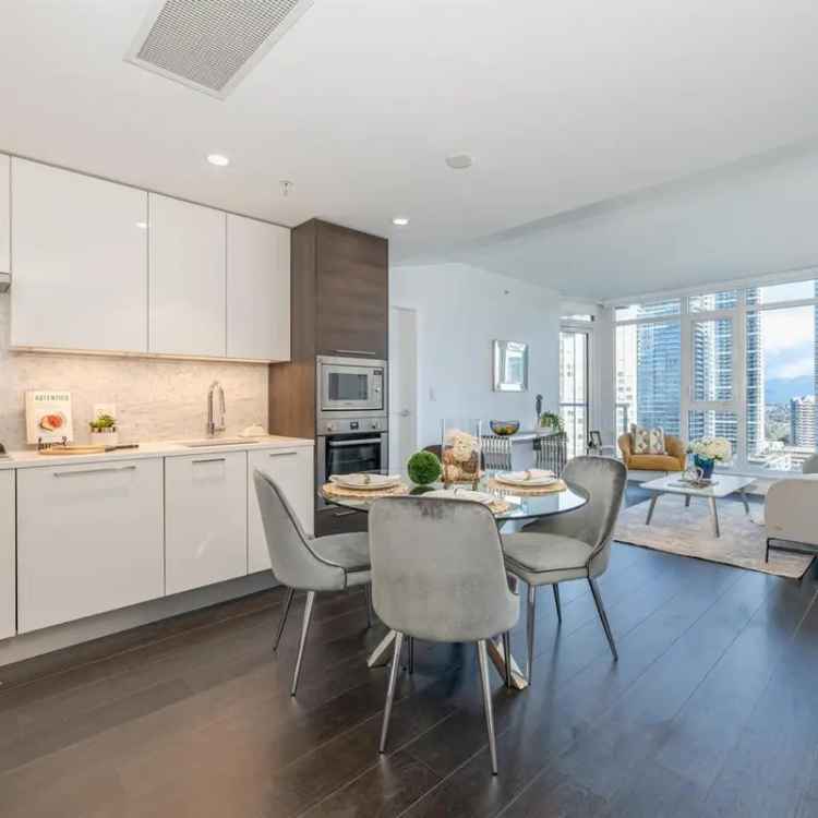 Luxury 2-Bedroom Apartment in Burnaby Metrotown