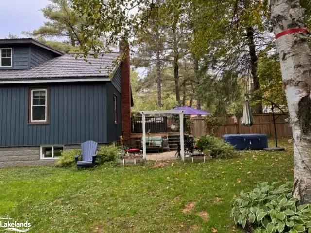 House For Sale in Bracebridge, Ontario