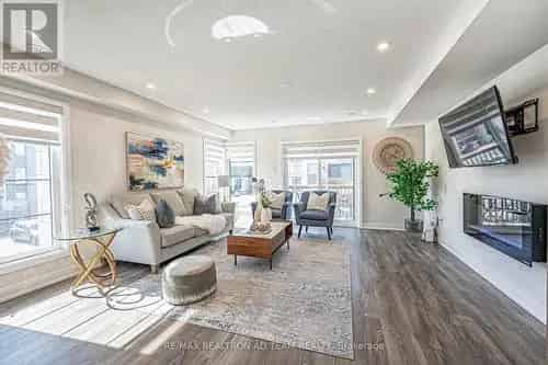 Modern Corner Townhouse Whitby Ontario For Sale