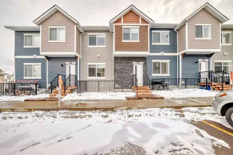 House For Sale in Calgary, Alberta