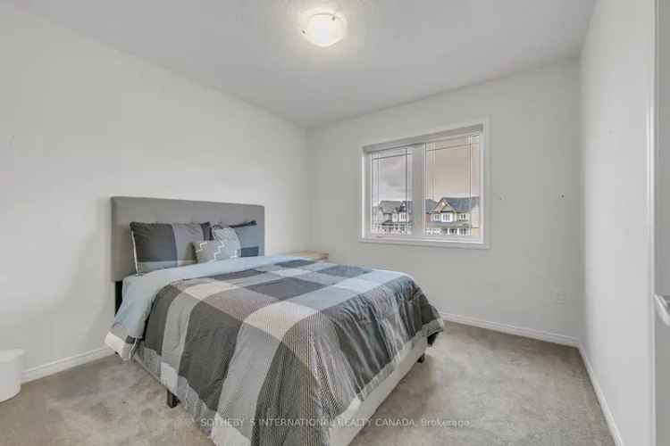 Luxury 6-Bedroom Home in Riverland Breslau with Grand River Views
