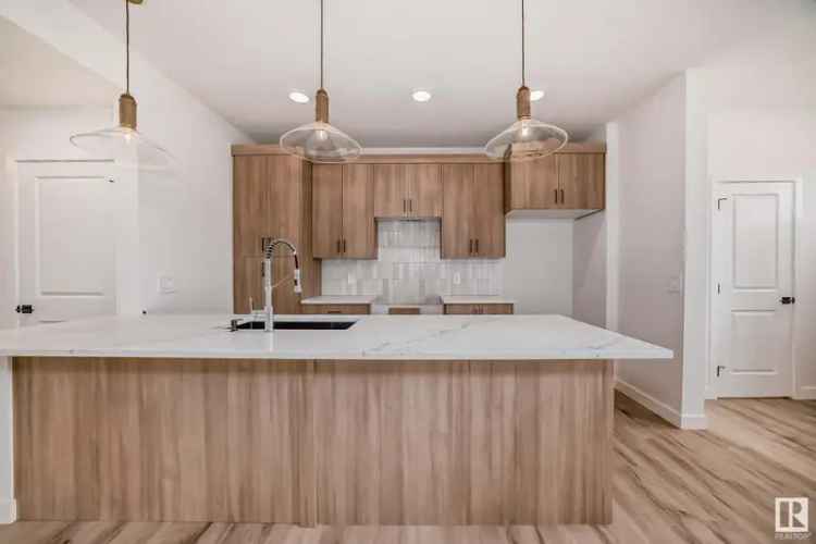 MaxWell Polaris Townhome in Keswick No Condo Fees