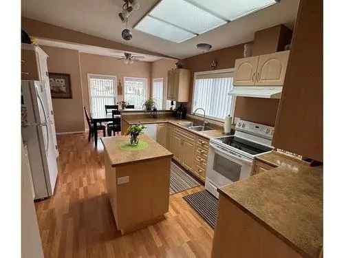 House For Sale In Pleasant Valley/Rutherford, Nanaimo, British Columbia