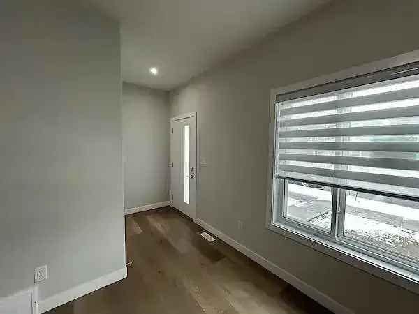 Leduc 3 Bed 2.5 Bath Upper Unit 1510 Sq Ft Double Garage Pets Negotiable