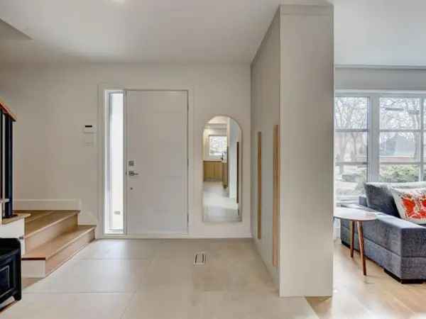 Two Storey Home for Sale in Saint Lambert's Victoria Park