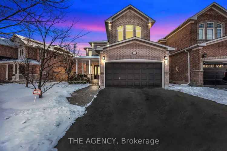 House For Sale in Oakville, Ontario