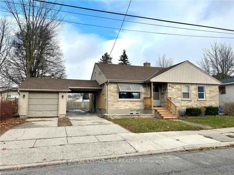 House For Sale in Hanover, Ontario