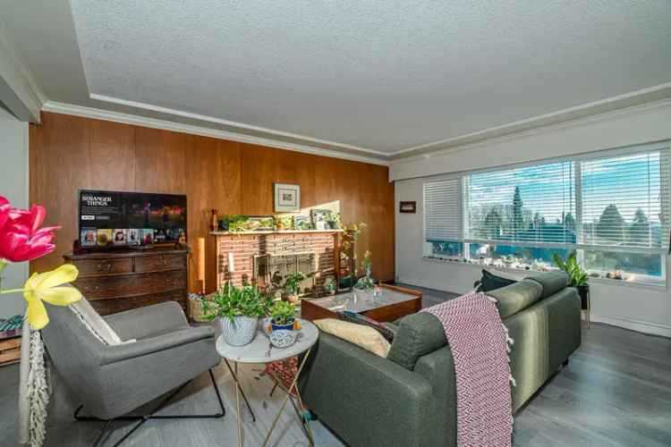 South Burnaby House for Sale: 3+3 Beds, Renovated, Great Views