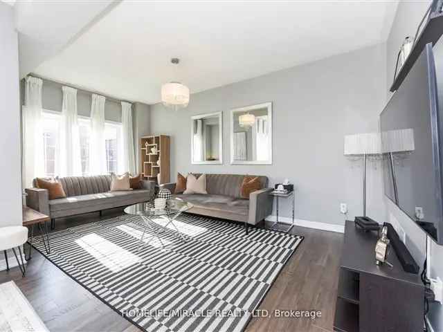 Gorgeous Corner Unit Townhome  Mississauga Brampton Border