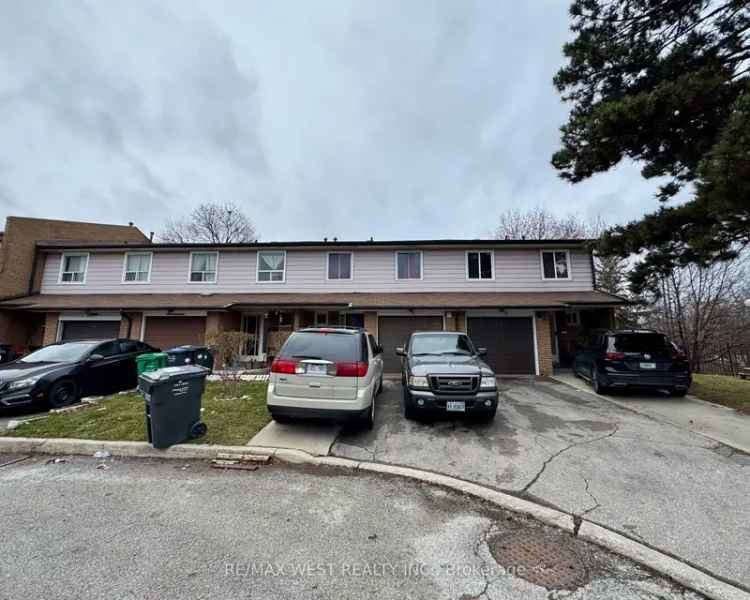 Condo For Sale in 7475, Goreway Drive, Mississauga, Ontario