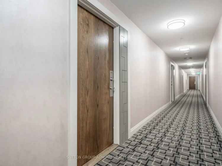 Condo For Sale in Vaughan, Ontario