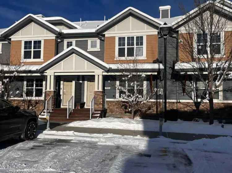 Townhouse For Rent in Calgary, Alberta