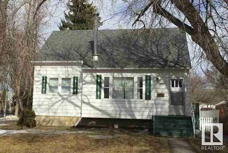 House For Sale in 67, Henry Avenue NW, Edmonton, Alberta