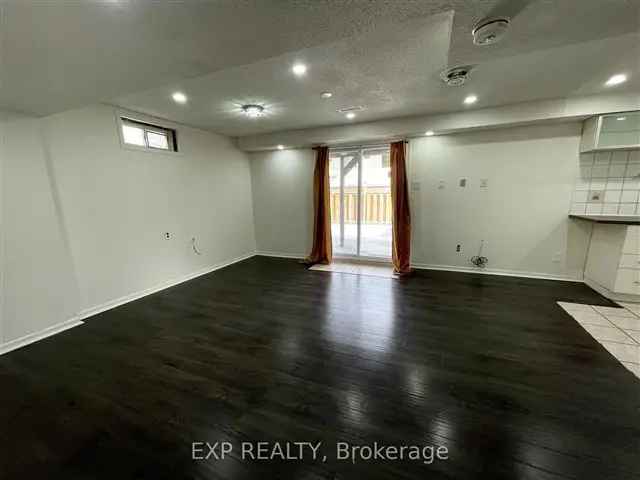 House For Sale in Pickering, Ontario