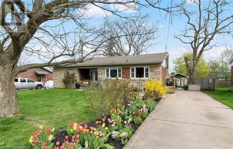 Charming Brick Bungalow Near Downtown Schools and Parks