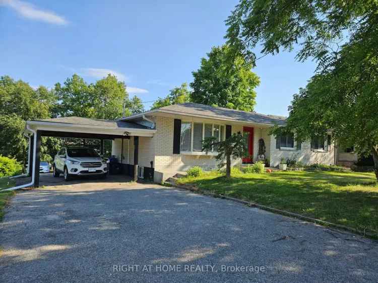 House For Sale in Barrie, Ontario