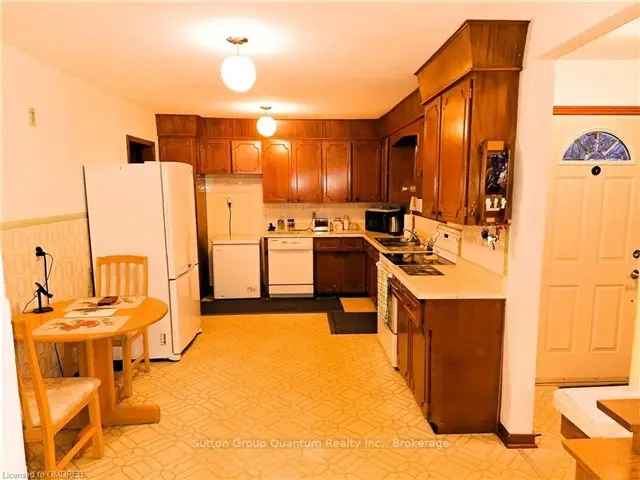 Northend Bungalow 3 Bed 2 Kitchen Finished Basement