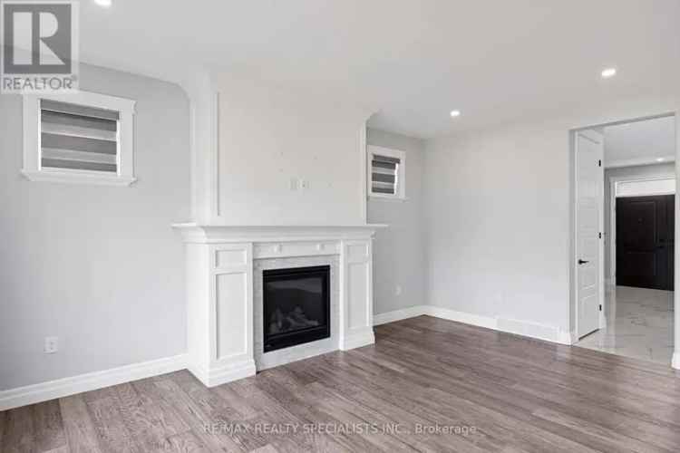 Modern Luxury East Windsor Home 4 Bedrooms Gourmet Kitchen