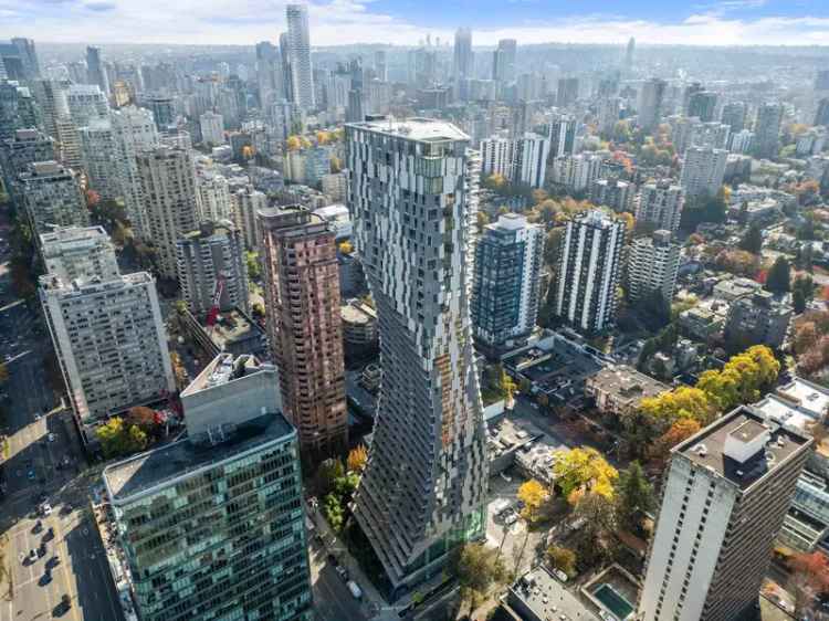 Luxury 2-Bedroom Condo at Alberni by Kengo Kuma