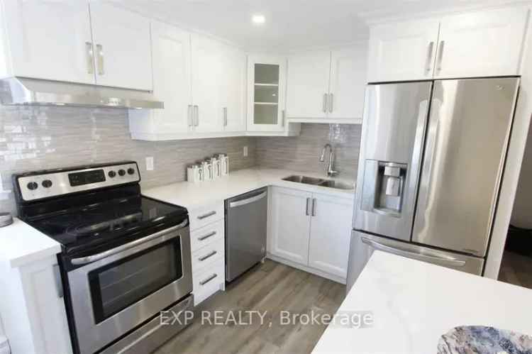 3 Bedroom Townhouse in Mississauga - Renovated - Near Square One