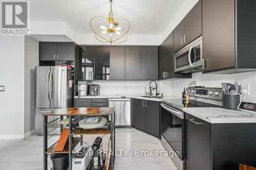 1+Den Corner Loft Condo For Sale in Mississauga
