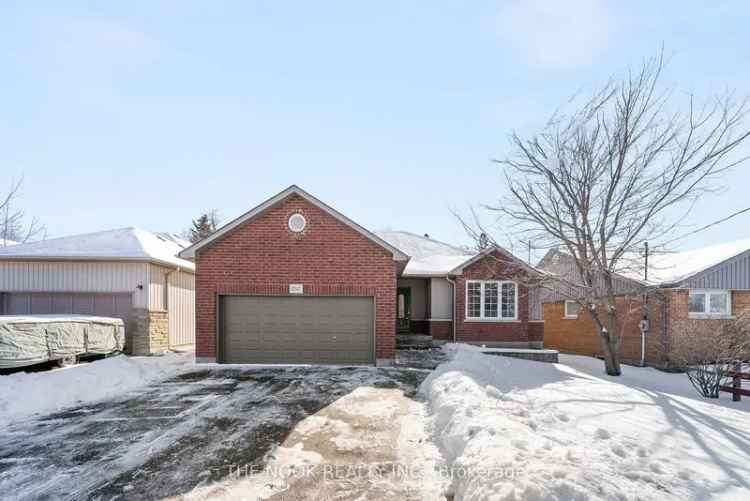 House For Sale in 1247, King Street East, Oshawa, Ontario