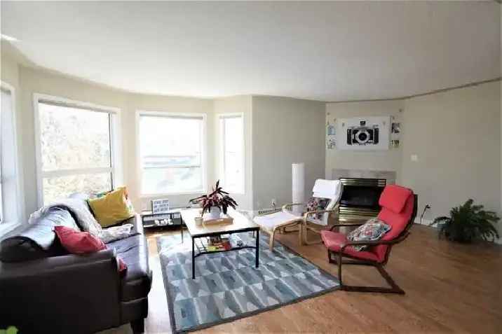 Fabulous 2 Bedroom 2 Bathroom Condo in Garneau