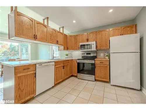 House For Sale In Barrie, Ontario