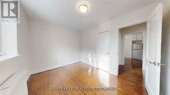 1 room apartment of 162 m² in Toronto