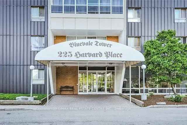 Condo For Sale in 225, Harvard Place, Waterloo, Ontario