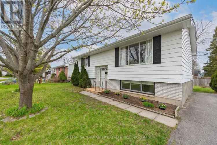 Amherstview Raised Bungalow - 3 Bedrooms - Family Home