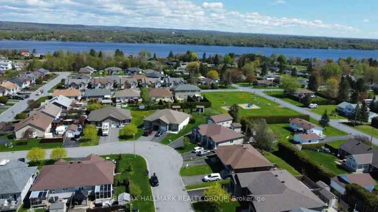 House For Sale in Hawkesbury, Ontario