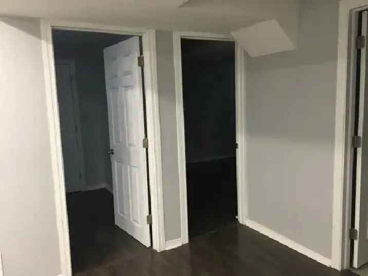 Renting a lovely 2 ensuite bedroom prime location