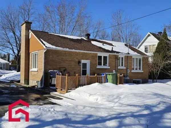 3 Bedroom Brick Bungalow in Arvida