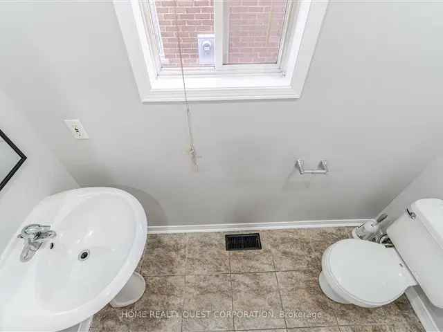 Renovated 3 Bed 2.5 Bath Home in Mississauga