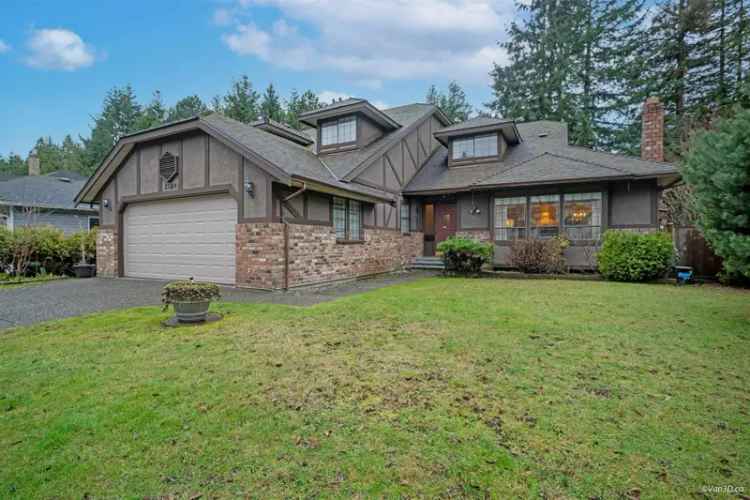 South Surrey Tudor Home 5 Beds 25 Baths Near Top Schools