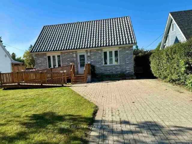 House For Sale in Kapuskasing, Ontario