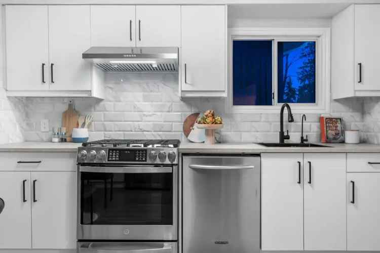 Pemberton Heights House for Sale 4 Beds 2 Baths