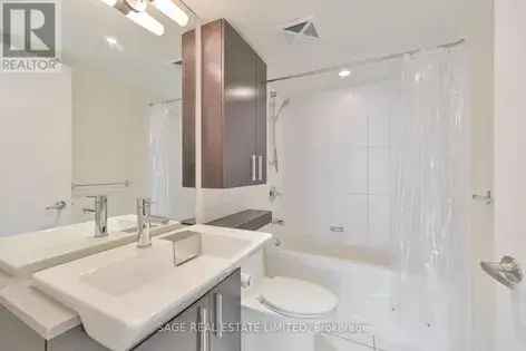 2 Bdrm Condo in Luna Toronto 739 Sqft Luxury Amenities