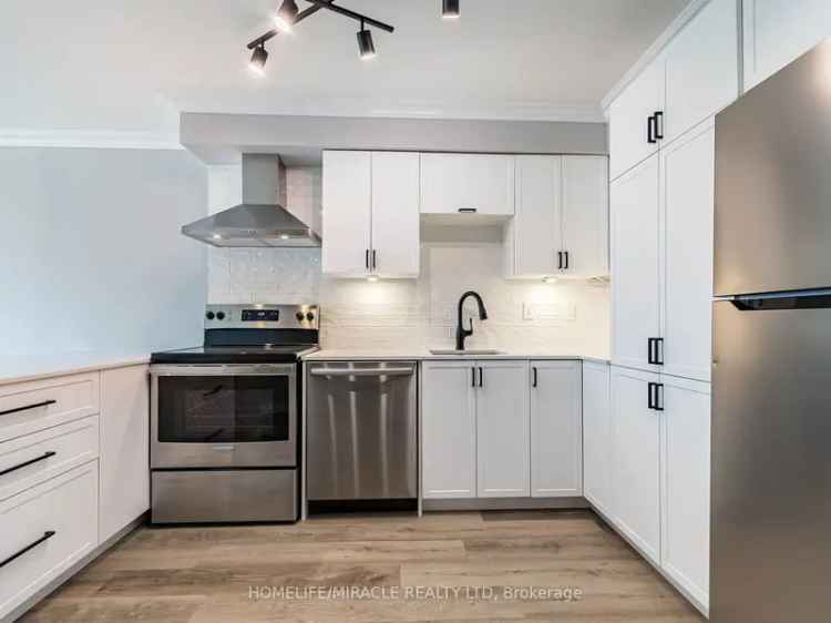 Condo For Sale in Burlington, Ontario