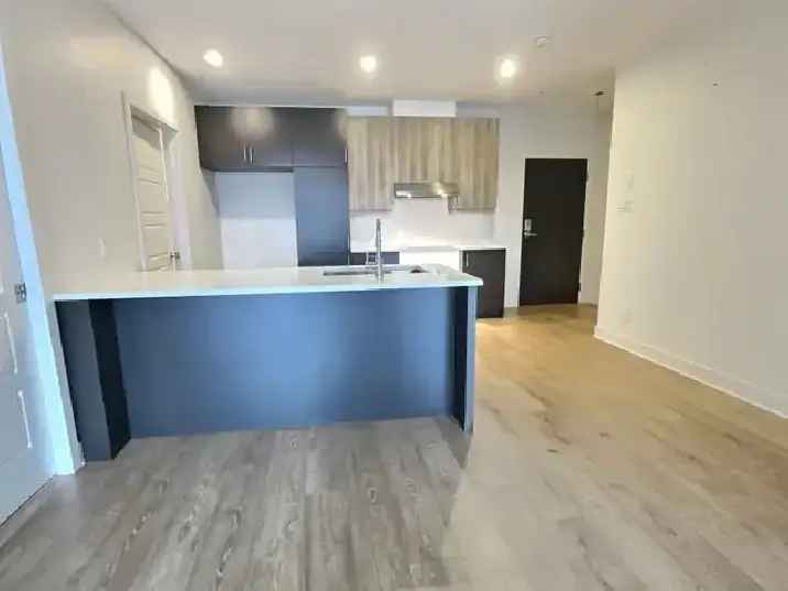 Beaconsfield Condo for Rent 2 Bed 2 Bath Indoor Parking