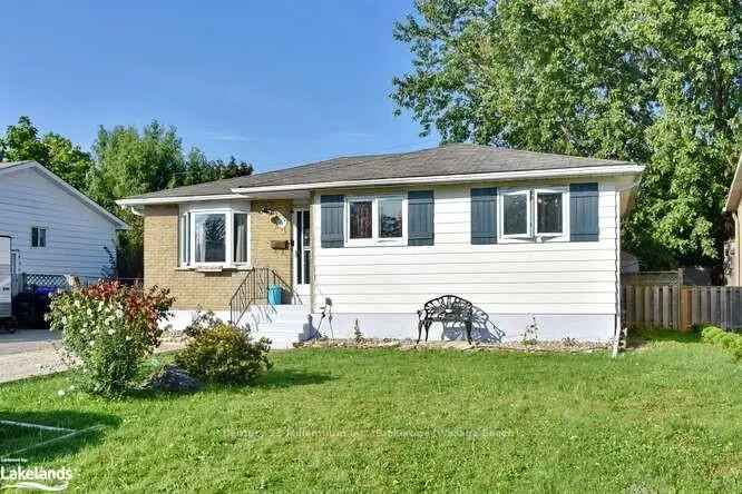 House For Sale in Collingwood, Ontario