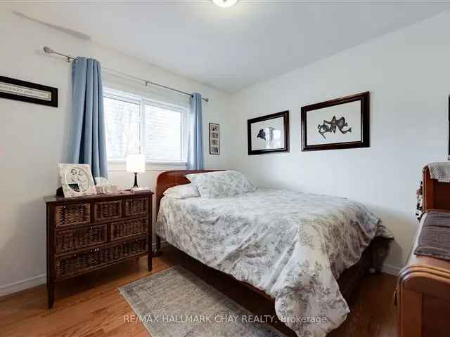 Barrie Family Home Updated Kitchen Finished Basement