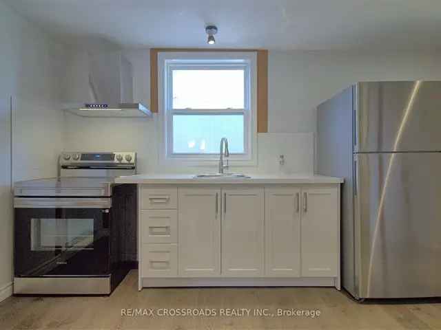 Waterfront Property Near Alcona Beach Club 3 Beds 2 Kitchens